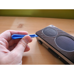 Замена батареи Logitech Pure-Fi Anywhere 2